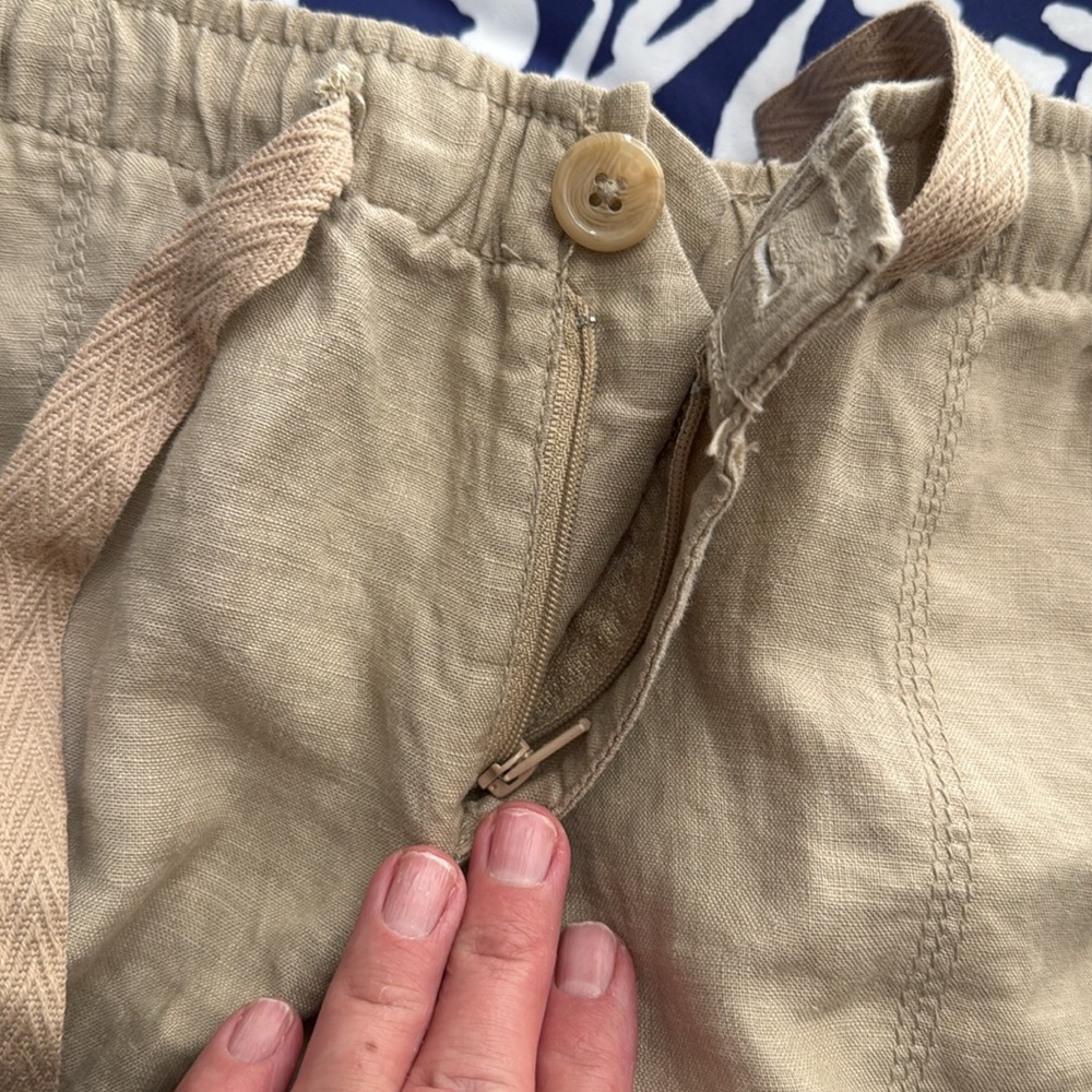 💯 % Linen Tan Shorts - Picture 5 of 5